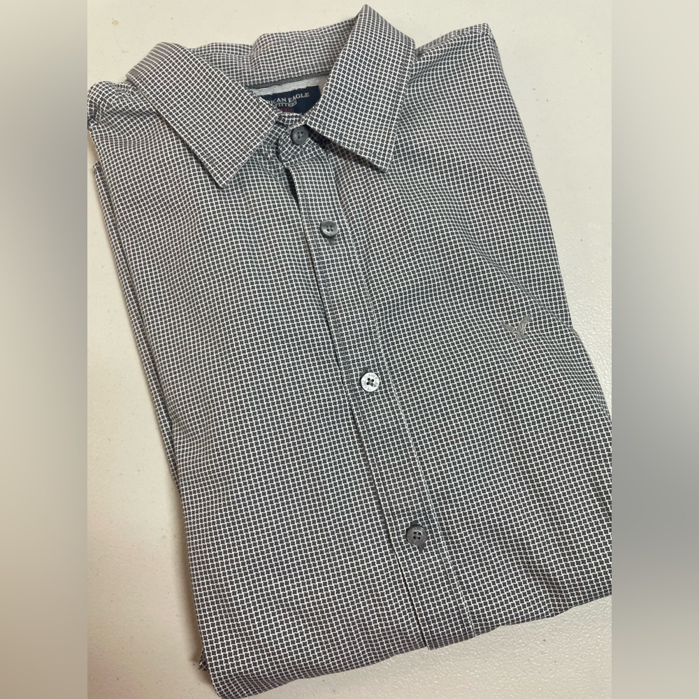 American eagle long sleeve button down gray plaid shirt size XL